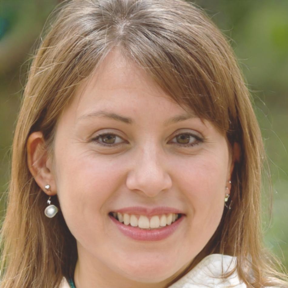 Instructor portrait - Maeve Gallagher